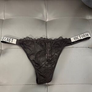 Victoria's Secret Very Sexy Bombshell Shine Strap Brazilian panty size M